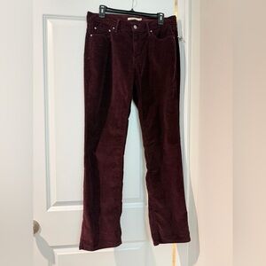 Levi’s 505 Women's Burgundy Corduroy Straight Jeans (30x32)